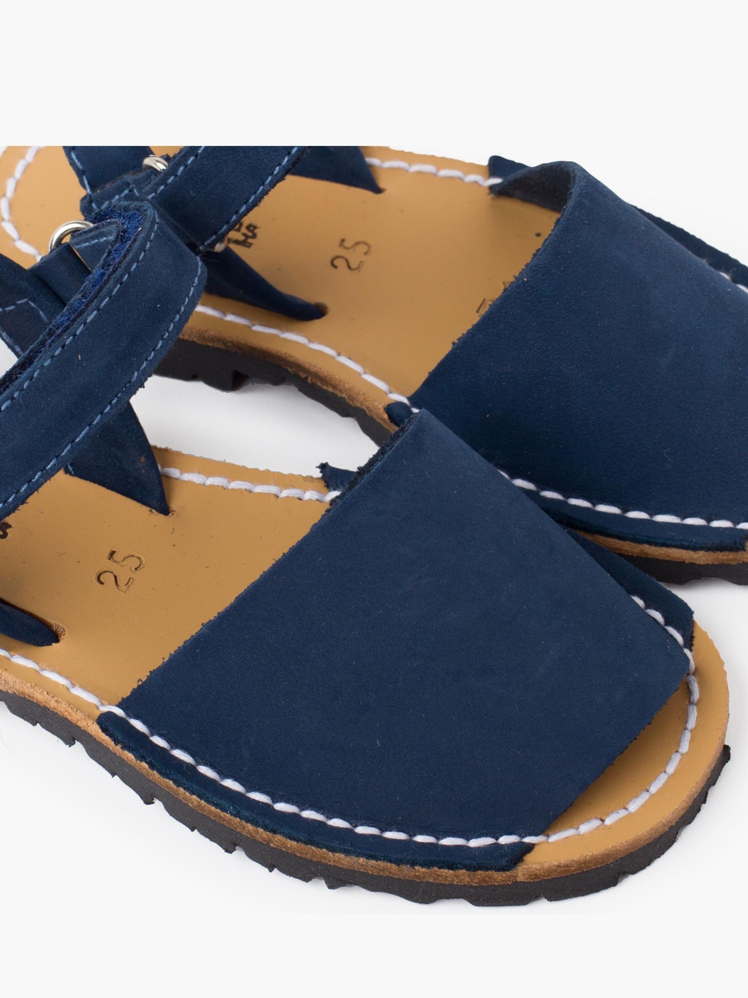 Pisamonas - Sandália em azul