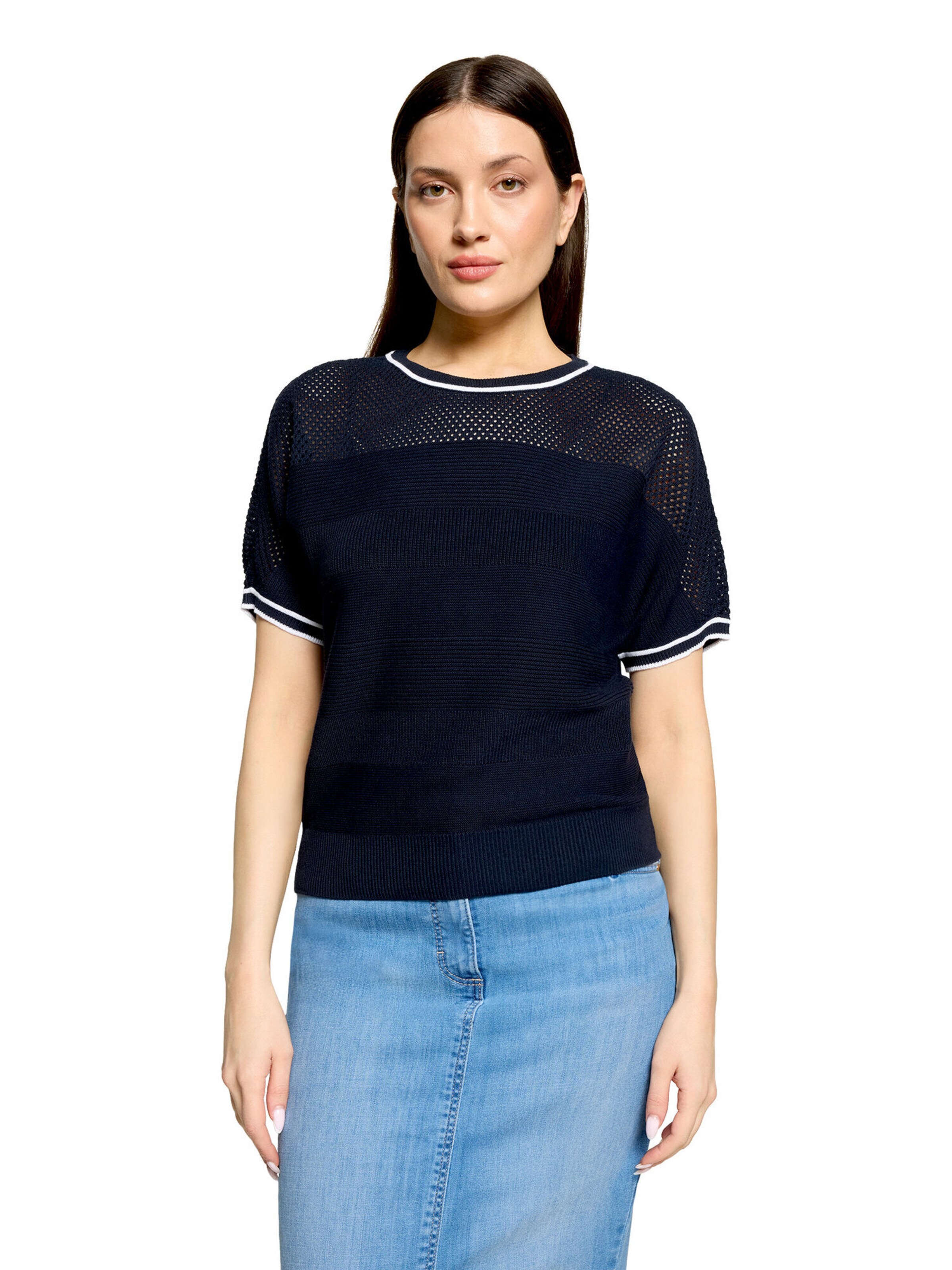 Betty Barclay Trui in Blauw: voorkant