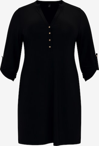 Yoek Tunic in Black: front