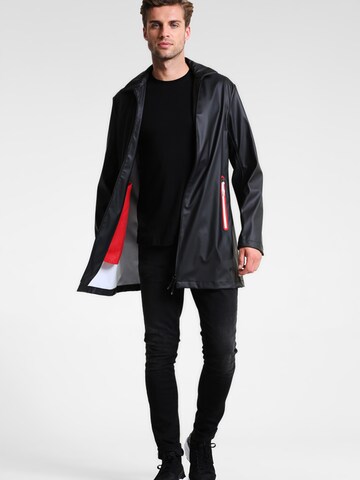 ARMANI EXCHANGE Тениска в черно: отпред