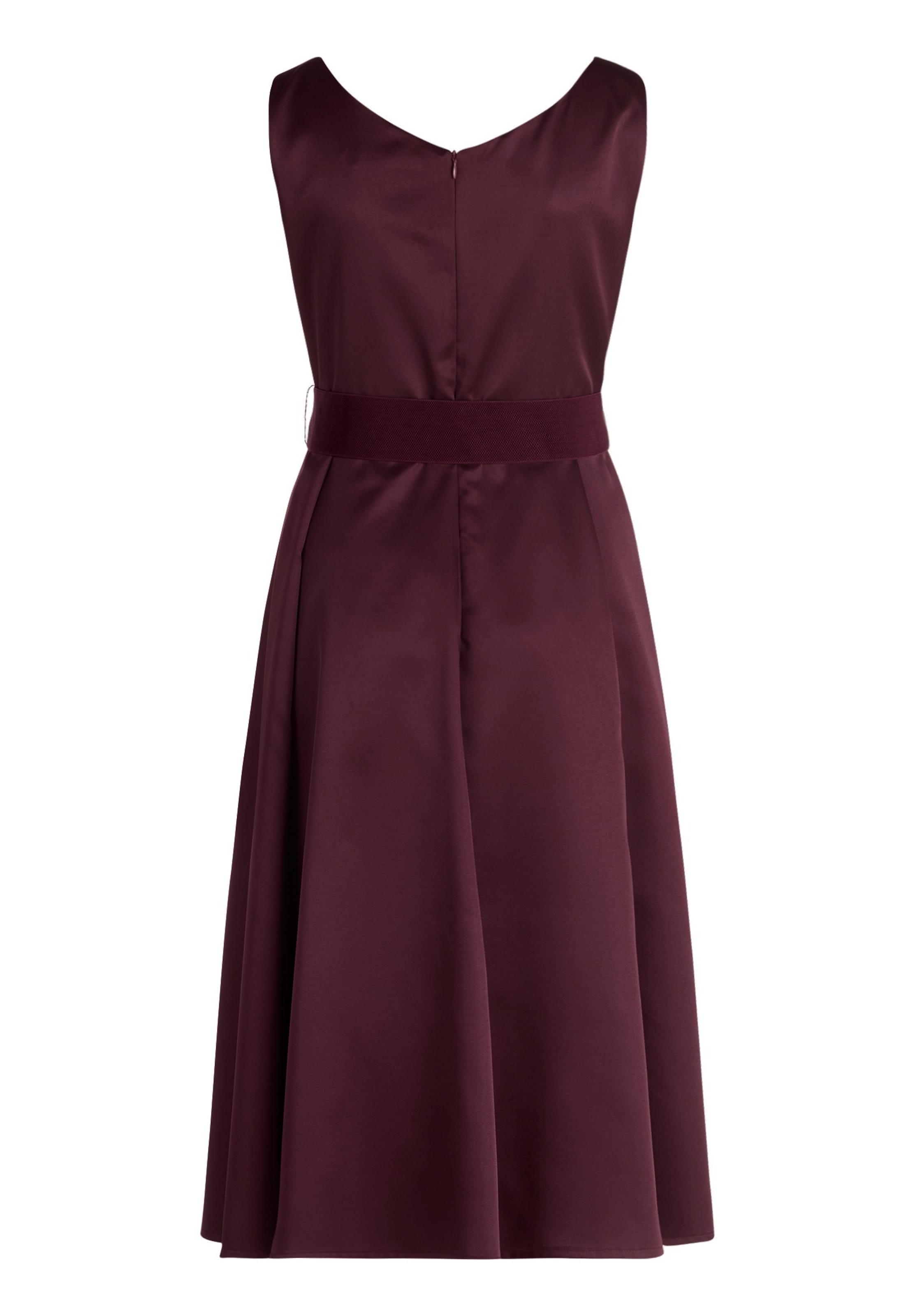 Robe de cocktail Vera Mont en rouge