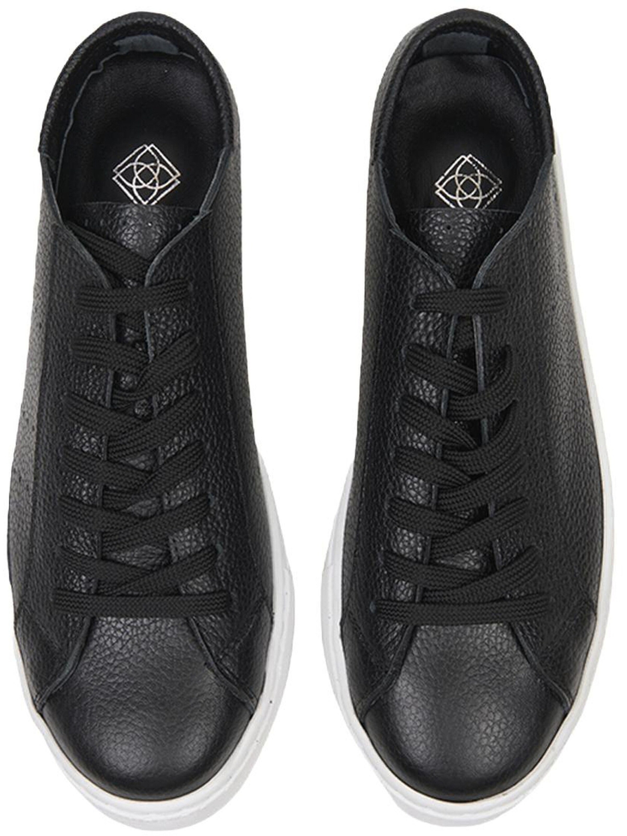 Desa Slipper 'Schnürschuhe'‌‌‌‌‌‌‌‌ in Schwarz