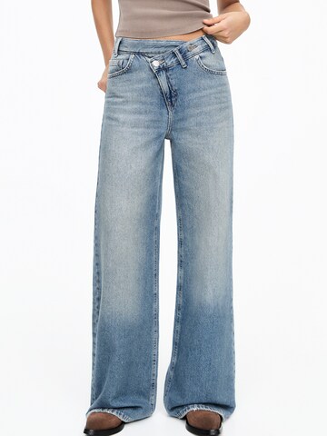 Wide leg Jeans di Pull&Bear in blu: frontale