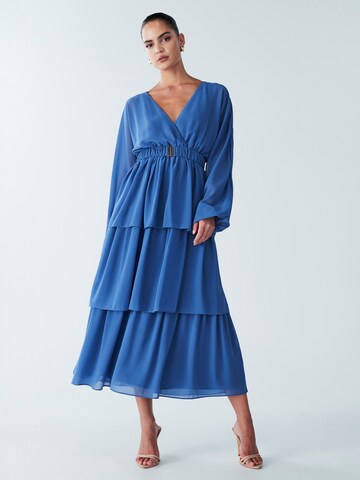 BWLDR - Vestido de noche 'Alana' en azul