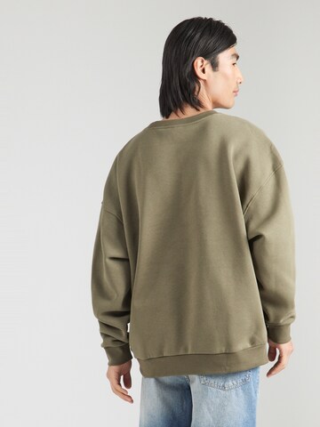 Nike Sportswear Sweatshirt 'CLUB' in Green