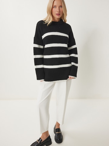 Happiness İstanbul Pullover in Schwarz