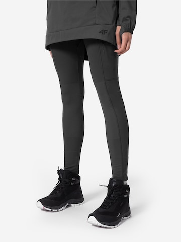 Regular Pantalon de sport 4F en gris : devant