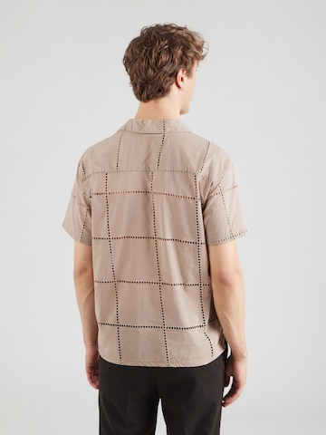 JACK & JONES Comfort Fit Πουκάμισο 'JORSUMMER LUKE' σε καφέ