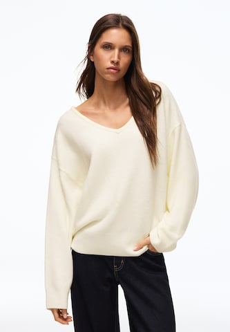 Bershka Pullover in Beige: Vorderseite