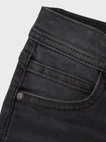 NAME IT Slimfit Jeans 'NKMSILAS' i grå