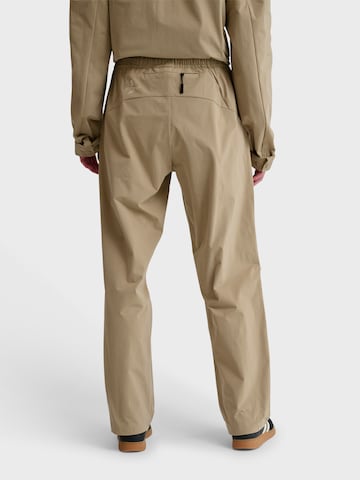 Hummel Loosefit Hose 'Sorona' in Braun