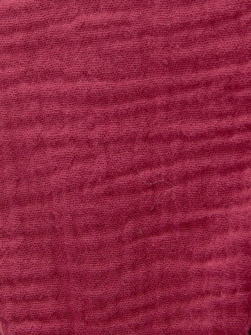 Slip costum de baie de la Pull&Bear pe roz