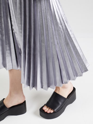 Sisley Skirt in Silver