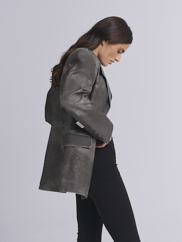 AEMMI Blazer in Grey