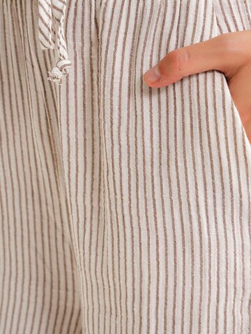 Wide leg Pantaloni di MixRay in marrone