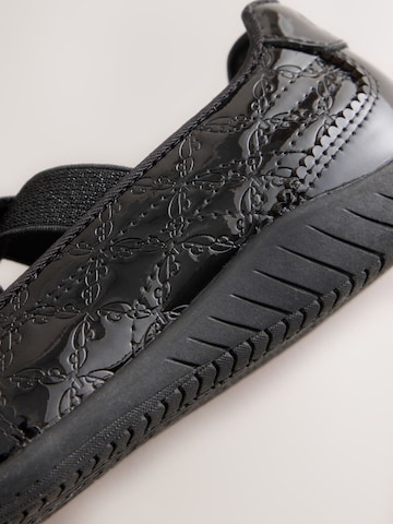 Balerini 'Back to School' de la Baker by Ted Baker pe negru