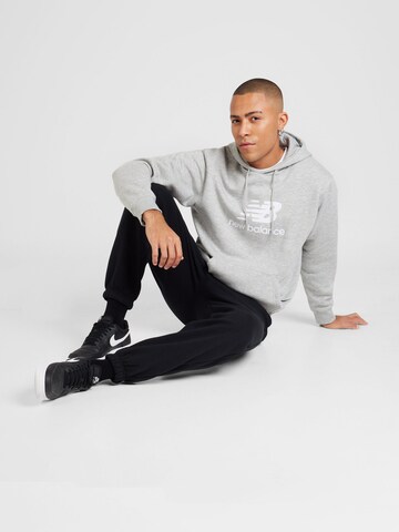 new balance - Sudadera 'Essentials' en gris