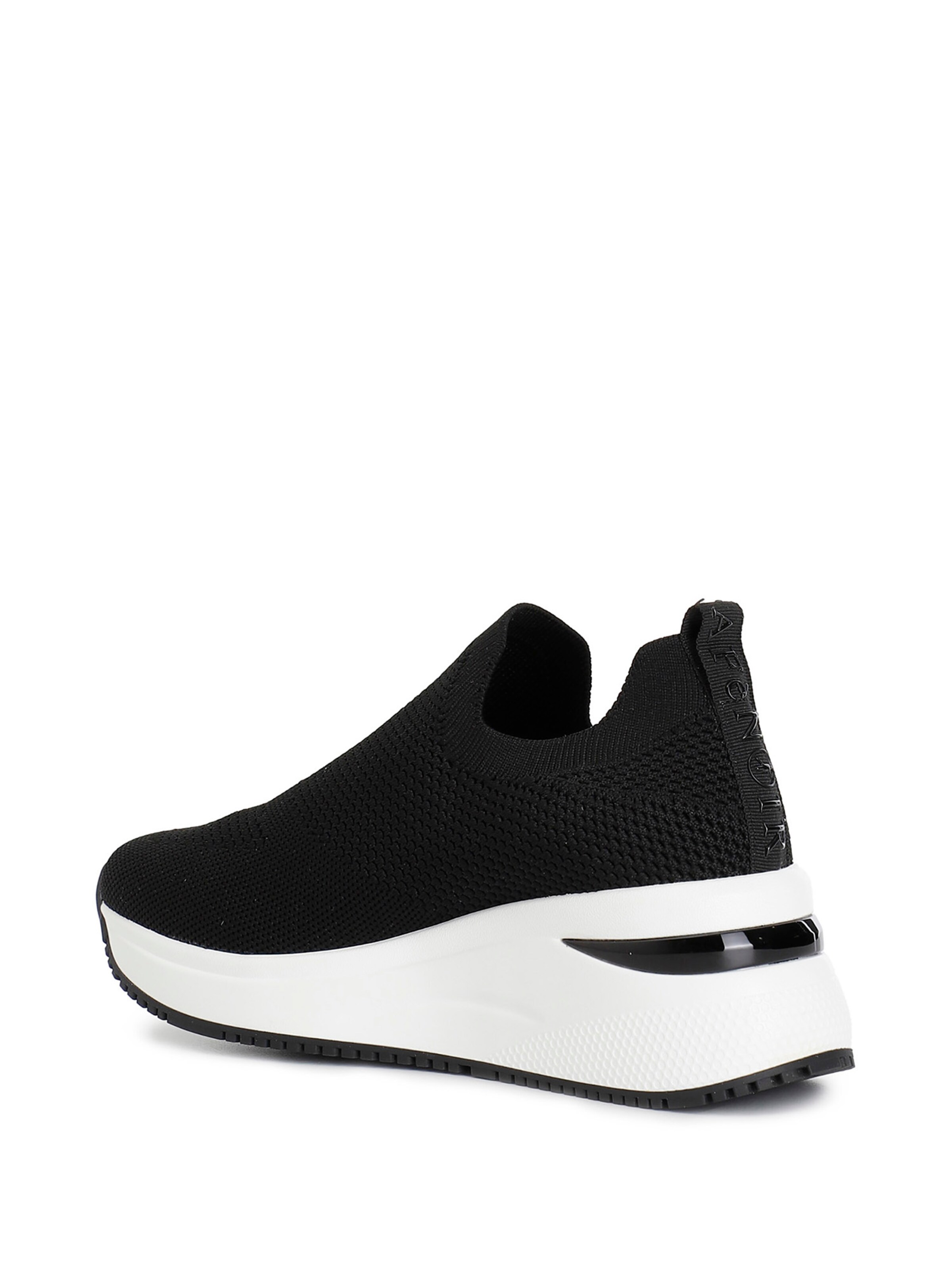 Sneaker bassa di CAFè NOIR in nero