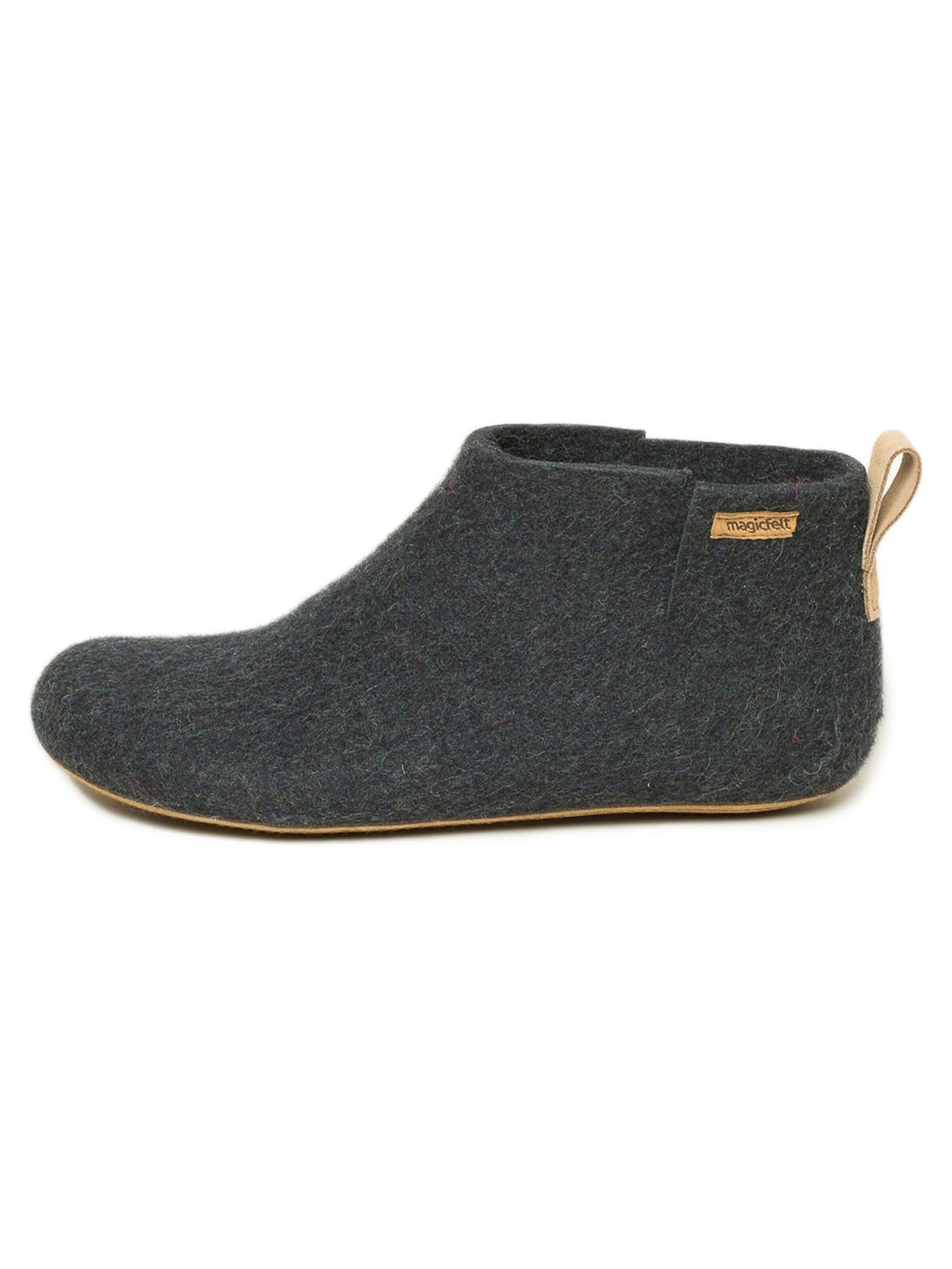 MagicFelt Classic Flats 'Feltboot' in Black: front