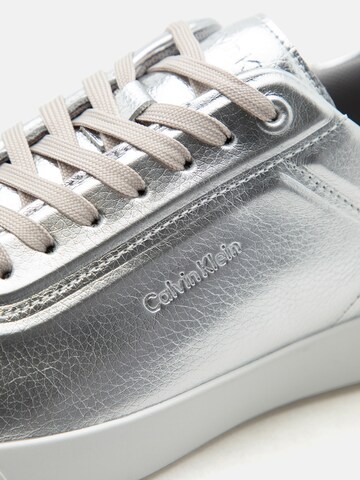Calvin Klein Nízke tenisky 'PRO' - Sivá