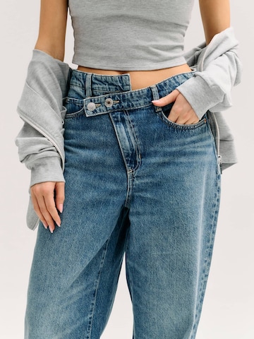 GUESS Wide leg Jeans in Blue