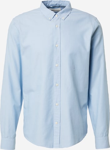 Coupe regular Chemise 'Quasa' ARMEDANGELS en bleu : devant