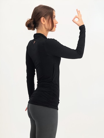 Urban Goddess Yoga & Activewear Sporttop 'Good Karma' in Schwarz