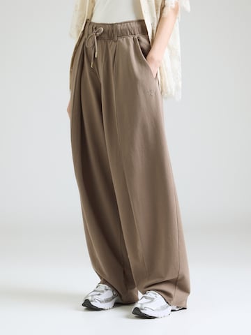 10Days Baggy Trousers with creases 'Bar Piece' in Grey: front