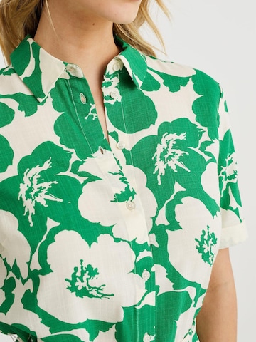 WE Fashion Košilové šaty – zelená