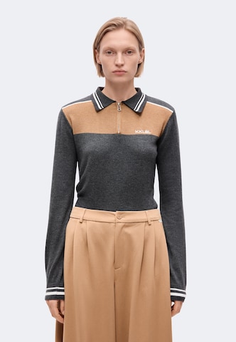 Karo Kauer - Jersey en gris: frente