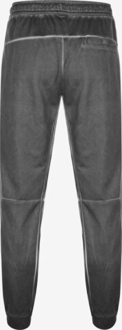 Effilé Pantalon Nike Sportswear en gris