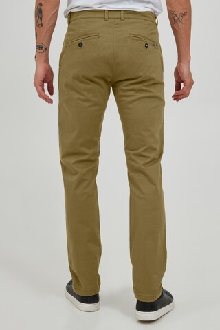 !Solid Regular Chino 'Raul' in Groen