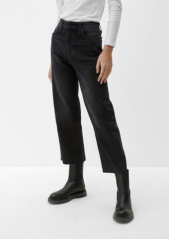 s.Oliver Regular Jeans in Zwart: voorkant