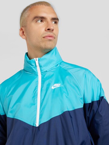 Nike Sportswear Демисезонная куртка 'Windrunner' в Синий