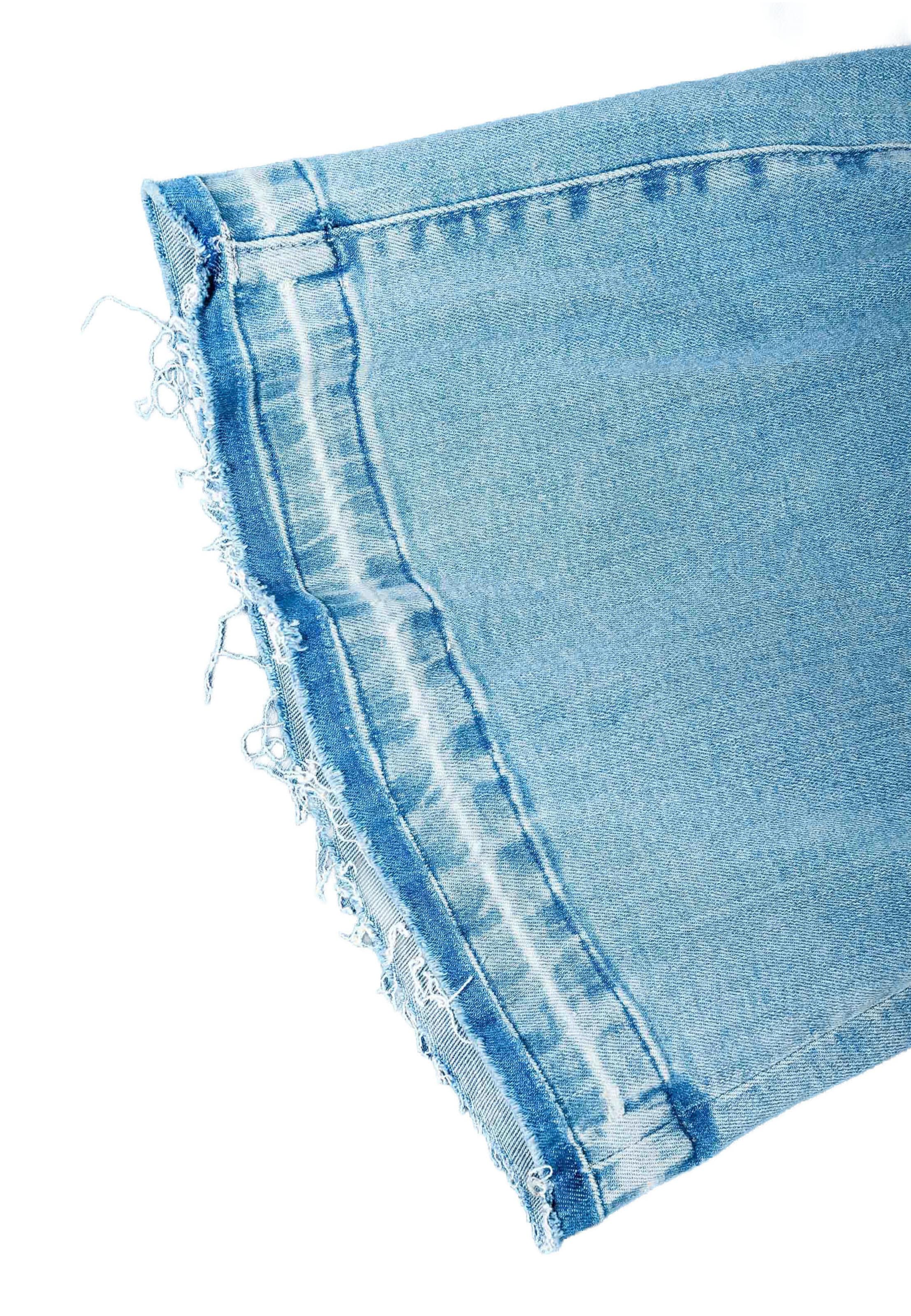 Regular Jean 'Kalea' Elias Rumelis en bleu