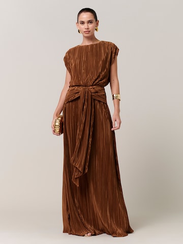 Rochie 'Zarina' de la Sável pe portocaliu