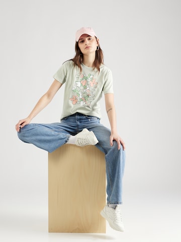 Iriedaily T-Shirt 'Line Blossom' in Grün