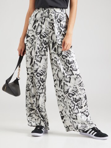Volcom - Pierna ancha Pantalón 'ALIX' en negro: frente
