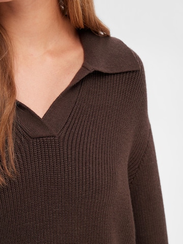SELECTED FEMME Sweater 'Hilma' in Brown