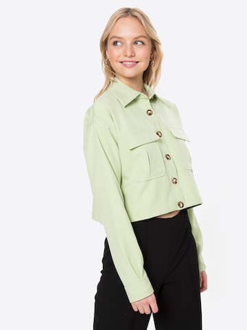 Veste mi-saison 'Jessie' Fashion Union en vert : devant