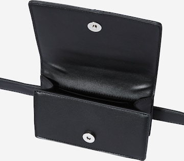 ABOUT YOU Fanny Pack 'Xenia' in Black