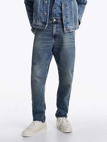 Tommy Jeans Loosefit Jeans 'Isaac' in Blau: Vorderseite