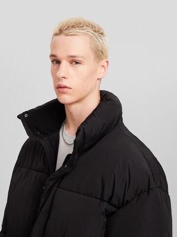 Bershka Jacke in Schwarz