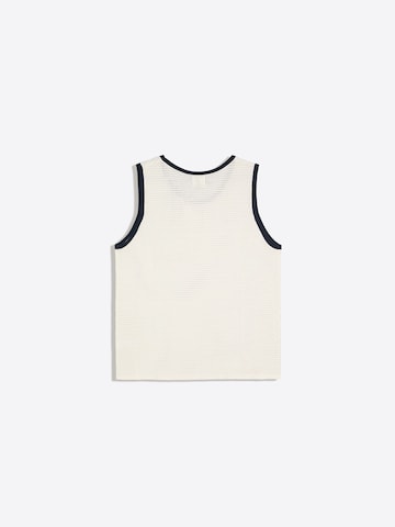 T-Shirt Bershka en blanc