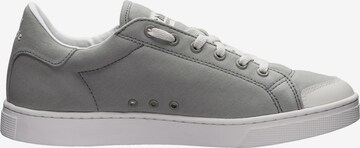 Ethletic Sneakers in Grey