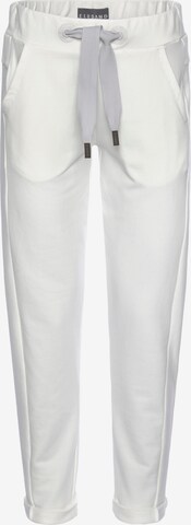 Elbsand Tapered Pants in White: front