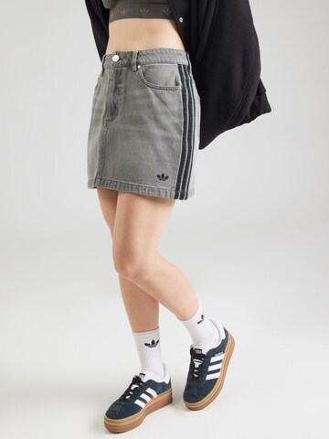 Jupe 'Adicolor' ADIDAS ORIGINALS en gris : devant