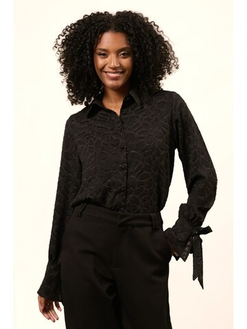LOFTY MANNER Blouse 'QK08.1 - Blouse Mette' in Black: front