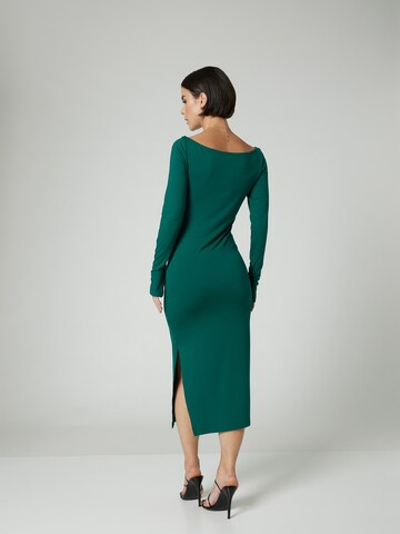 A LOT LESS - Vestido 'Juliana' em verde