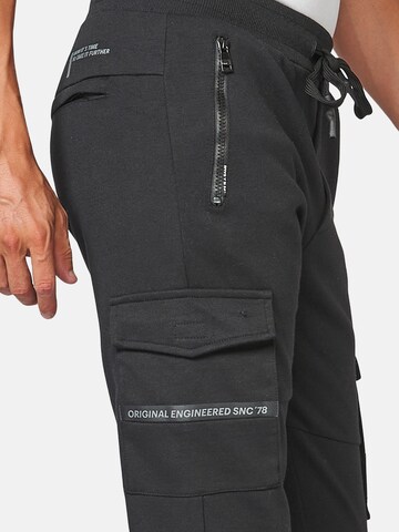 KOROSHI Zúžený Kalhoty – černá